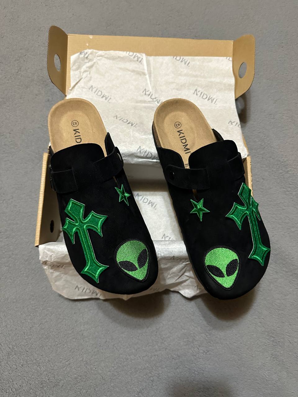Custom Alien Cross Patch Clogs