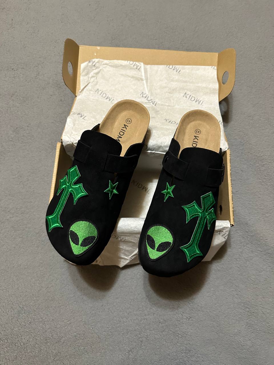 Custom Alien Cross Patch Clogs