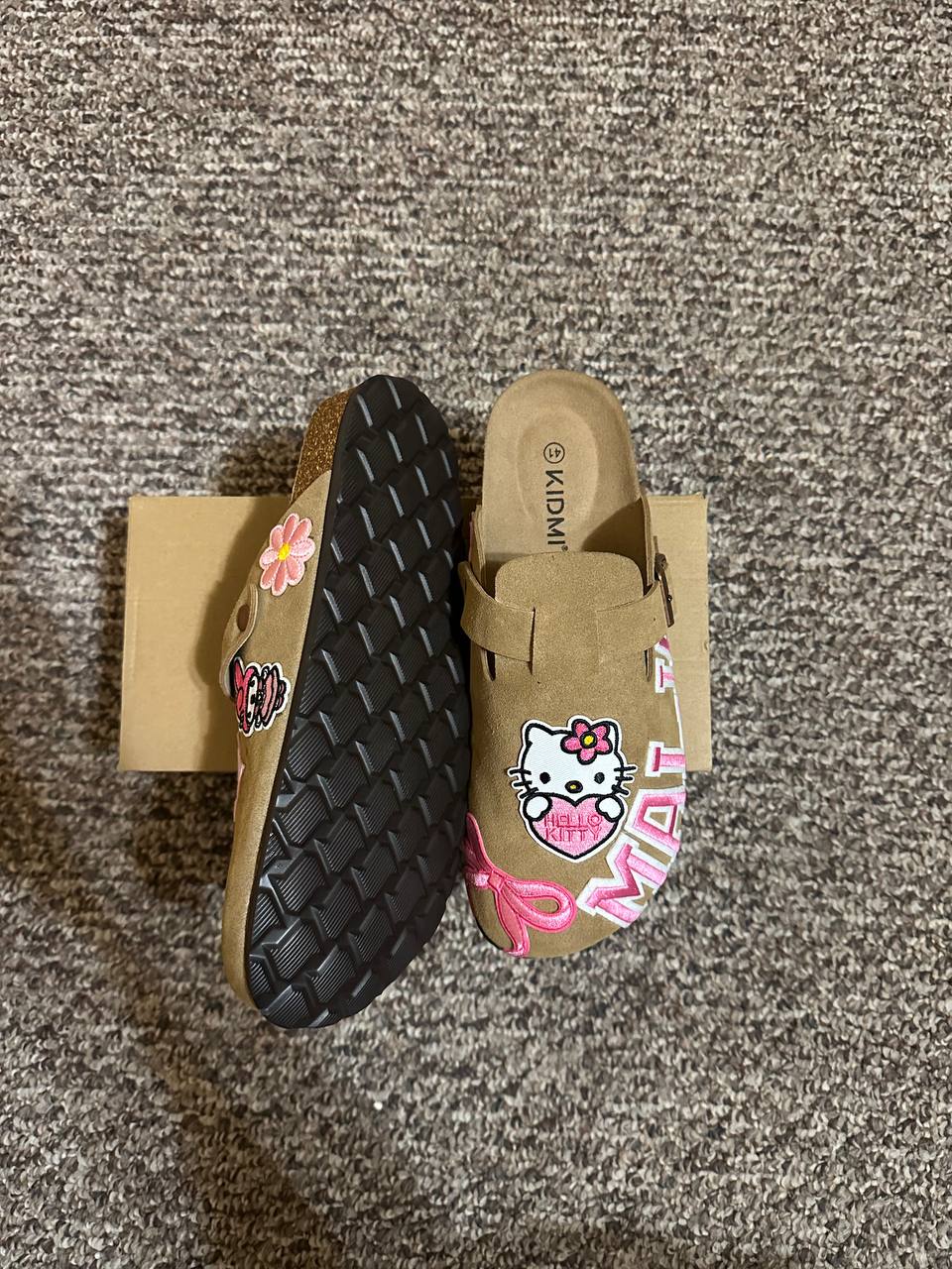 Custom Hello Kitty Tan Clogs – Pink Cross