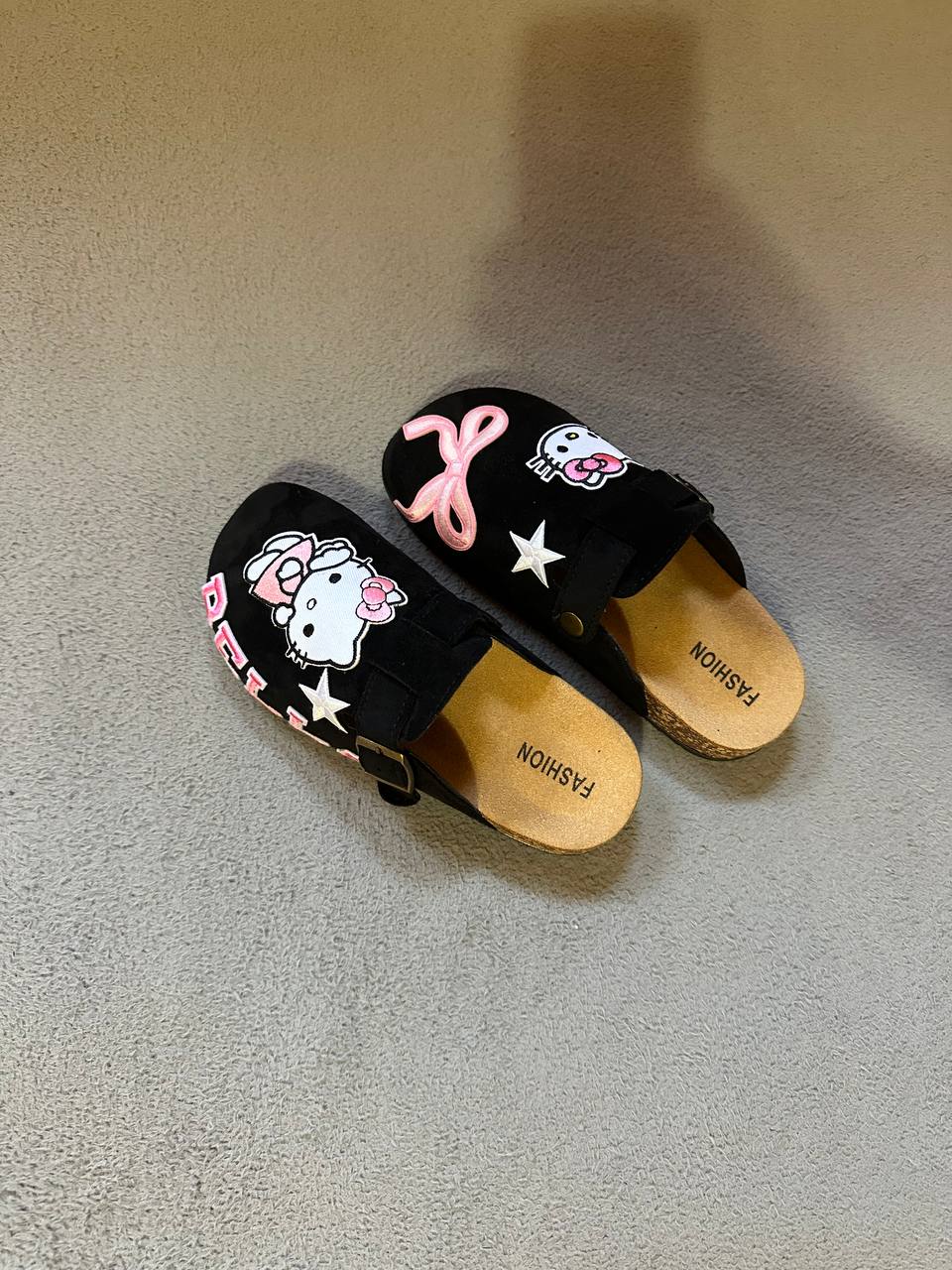 Hello Kitty Custom Clogs – Personalized Name Design