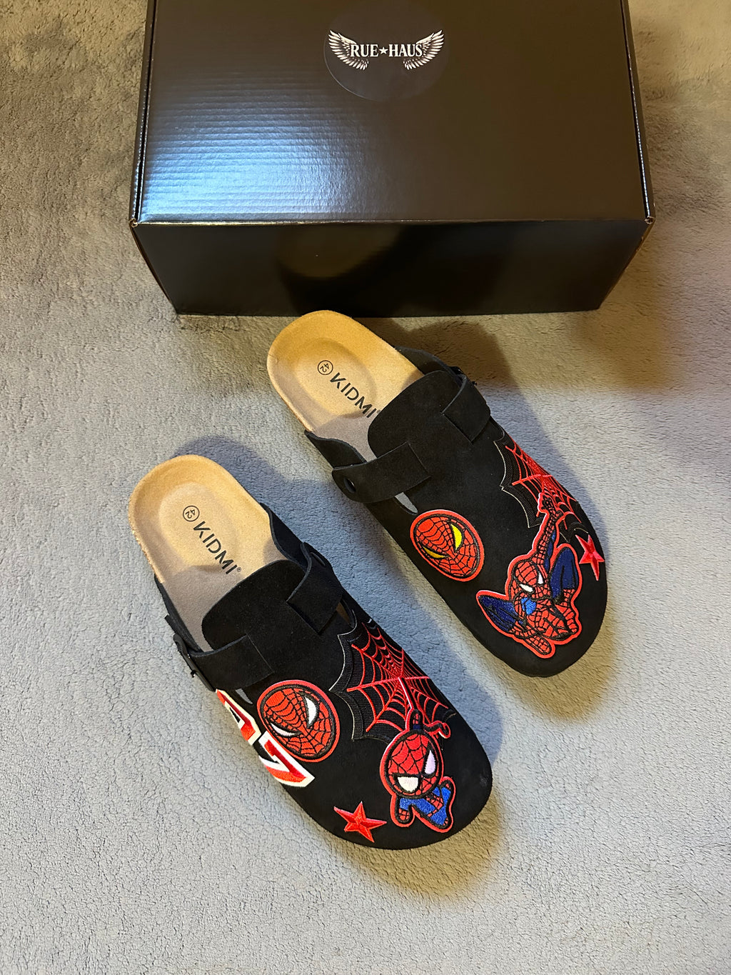 Custom Spider-Man Clogs (07)