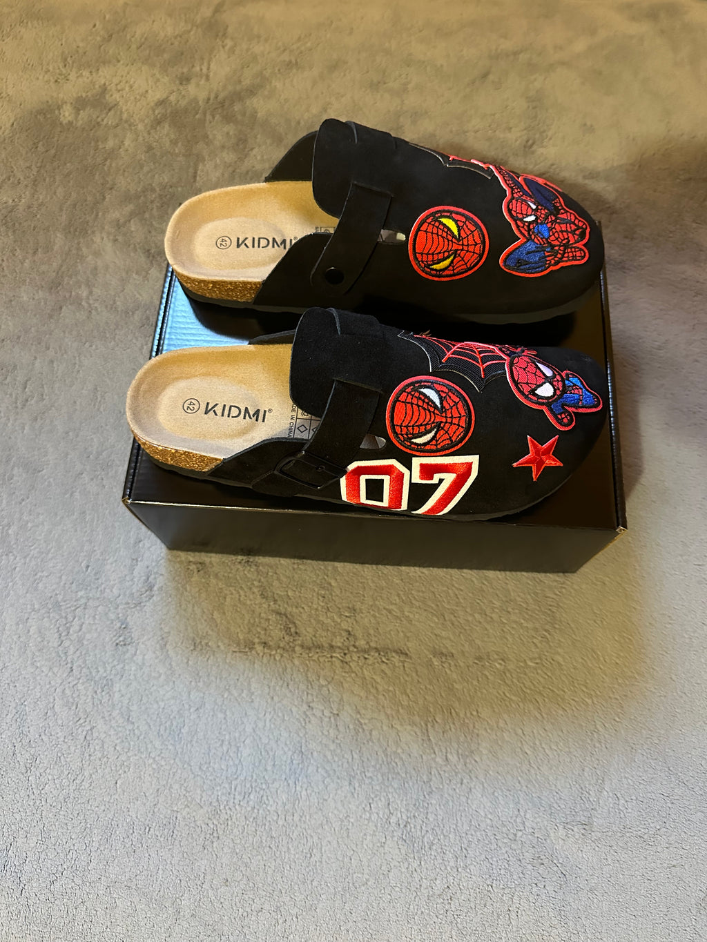 Custom Spider-Man Clogs (07)